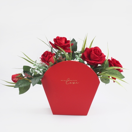Red rose flower box